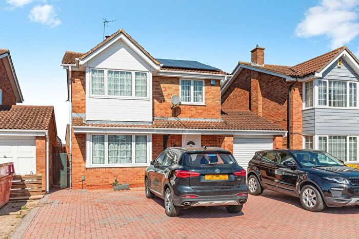 4 Bedroom Detached House For Sale In Denby Dale, Wellingborough, NN8