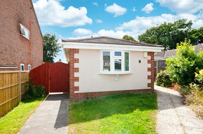 2 Bedroom Semi-Detached Bungalow For Sale In Kinsbourne Way, Southampton, Hampshire, SO19