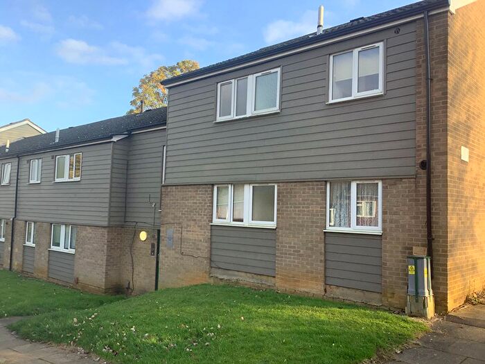 2 Bedroom Flat To Rent In Great Holme Court, Thorplands, Northampton, NN3
