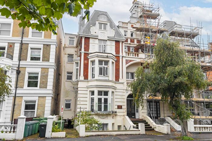 2 Bedroom Flat To Rent In Sandgate Road, Folkestone, CT20