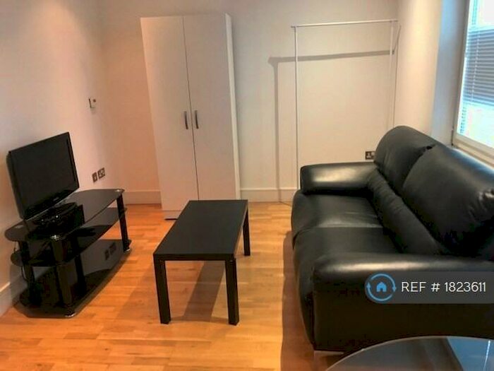 Studio To Rent In Indescon Square, London, E14
