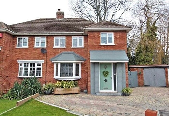 3 Bedroom Semi-Detached House For Sale In Fotherley Brook Road, Little Aston, WS9