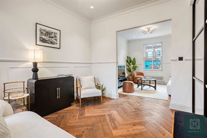 4 Bedroom Terraced House For Sale In Newington Green Road, London, N1