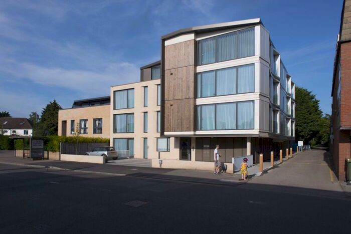 1 Bedroom Flat To Rent In Lawrence House Histon Road, CB4