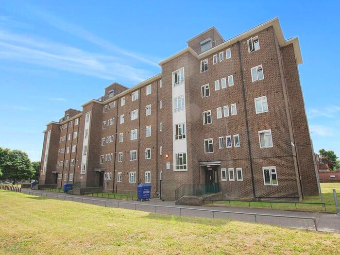 1 Bedroom Flat To Rent In Alderwood Road, Eltham, London, SE9