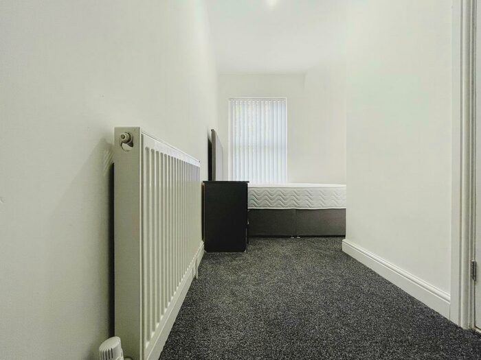 1 Bedroom House Of Multiple Occupation To Rent In Room, Sarehole Road, Birmingham, West Midlands, B28