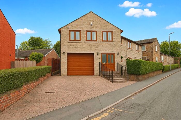 4 Bedroom Detached House For Sale In Rooks Nest Road, Outwood, Wakefield, WF1