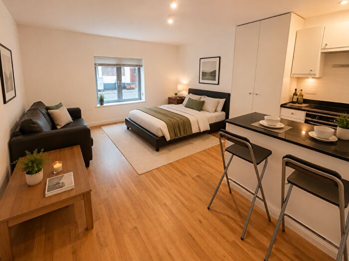 Studio To Rent In John Street, Luton, Bedfordshire, LU1