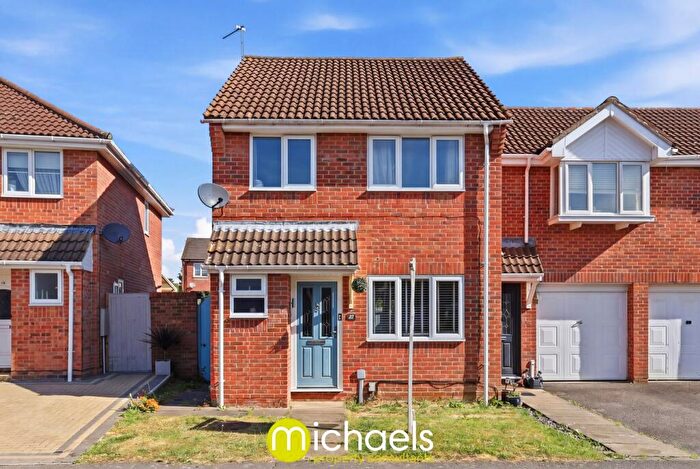 3 Bedroom End Of Terrace House For Sale In Albrighton Croft, Highwoods, Colchester, CO4