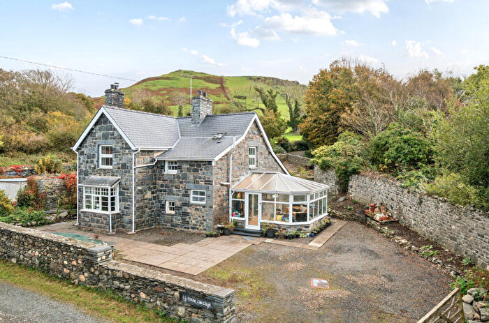 3 Bedroom Detached House For Sale In Tywyn, Gwynedd, LL36