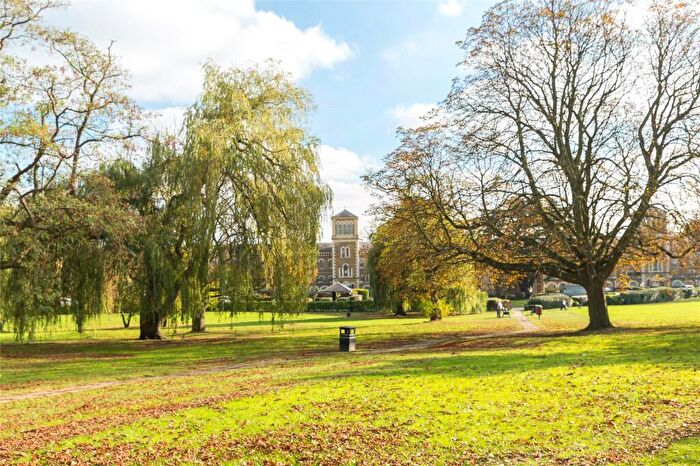 3 Bedroom Duplex To Rent In Princess Park Manor, New Southgate, N11