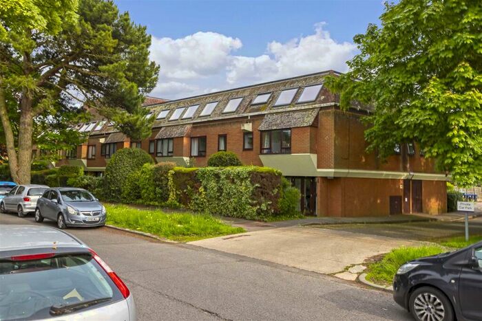 2 Bedroom Retirement Property For Sale In Rogate Road, Worthing, BN13