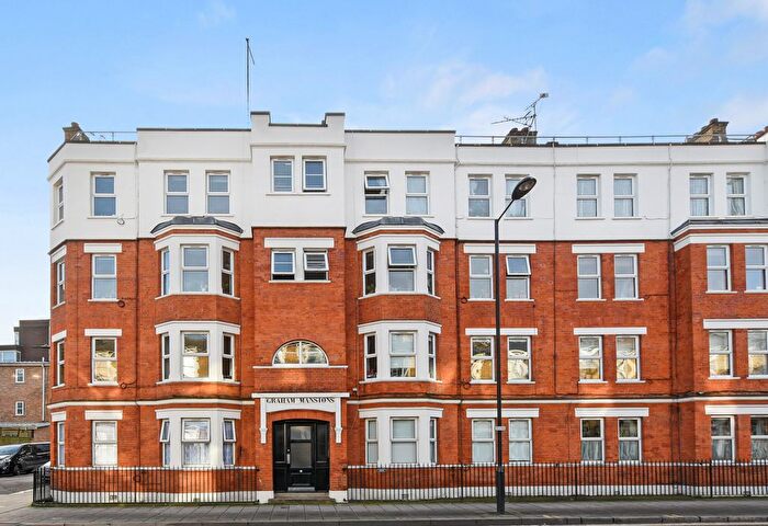 2 Bedroom Flat To Rent In Graham Mansions (), Hackney., E8
