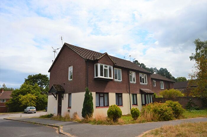 1 Bedroom Flat To Rent In Grafton Close, Whitehill, Bordon, Hampshire, GU35