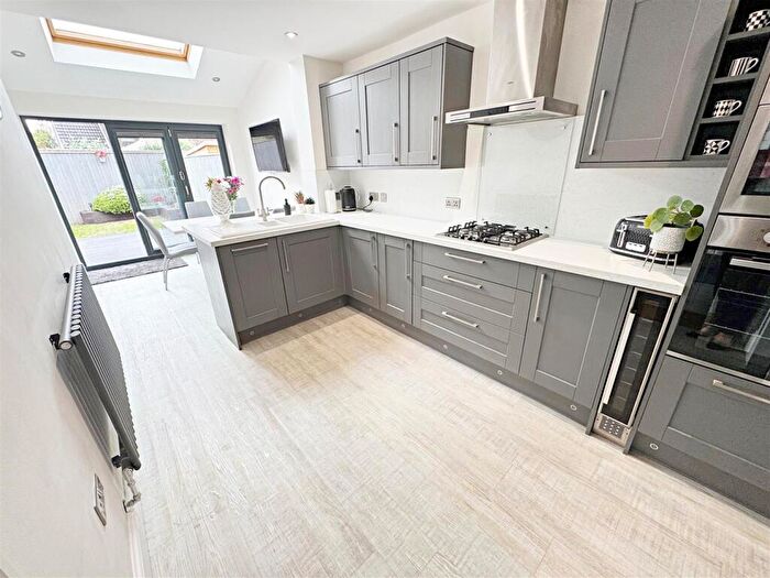 3 Bedroom Semi Detached House For Sale In Stoney Way, Tetney, Grimsby, N.E. Lincs, DN36