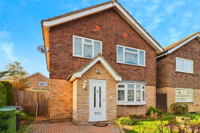 3 Bedroom Detached House For Sale In Higher Green Close, Newton Flotman, Norwich, NR15