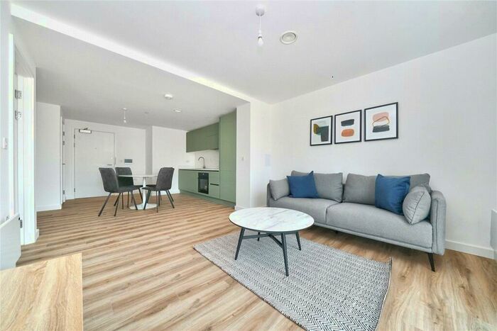 1 Bedroom Apartment To Rent In Viva Court, Kimpton Road, Luton, LU2