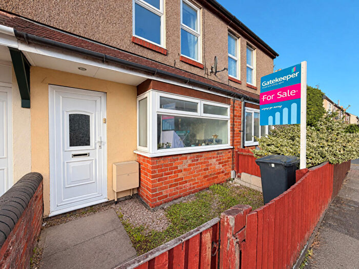 1 Bedroom Apartment For Sale In Ferndale Road, Swindon, Wiltshire, SN2