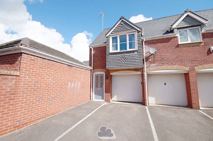 2 Bedroom Flat To Rent In Swan Lane, Coventry, CV2