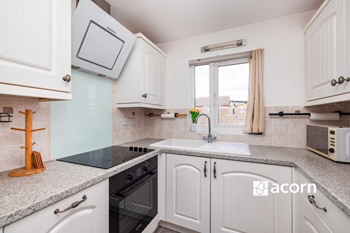 1 Bedroom Flat To Rent In Goodwin Close, London, SE16