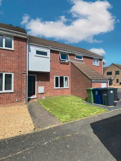3 Bedroom Terraced House To Rent In Buttermel Close, Godmanchester, PE29