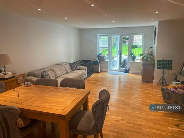 4 Bedroom Terraced House To Rent In Aston Close, Hemel Hempstead, HP3