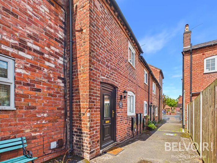 1 Bedroom Terraced House For Sale In Newcastle Road, Stone, ST15