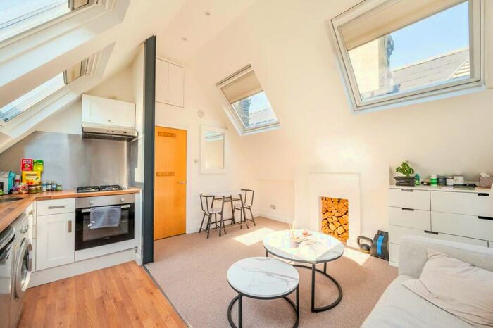 1 Bedroom Flat To Rent In Hildreth Street, Balham, London, SW12