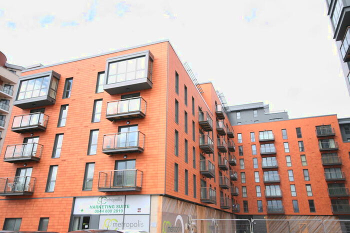 2 Bedroom Flat To Rent In Rivington Apartments, Central Slough, SL2