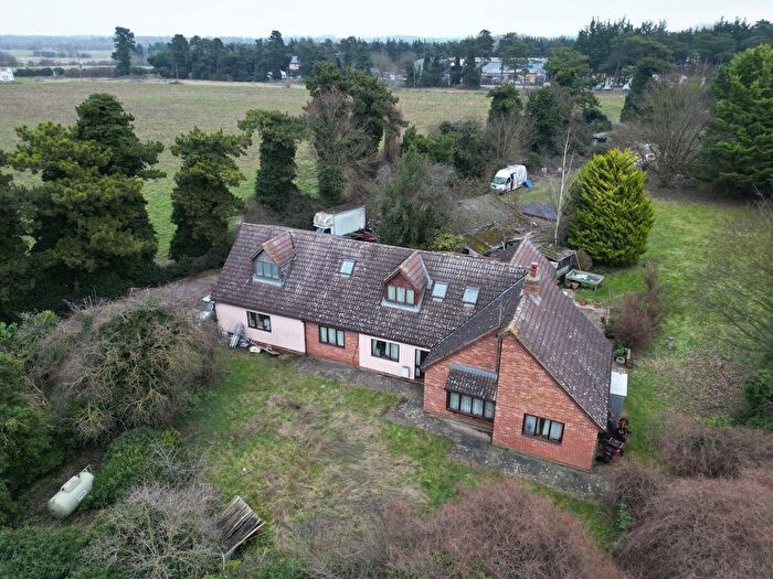 5 Bedroom Detached House For Sale In Fordham Road, Newmarket, CB8