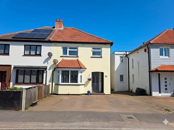 3 Bedroom Semi Detached House For Sale In Manston Road, Ramsgate, CT11