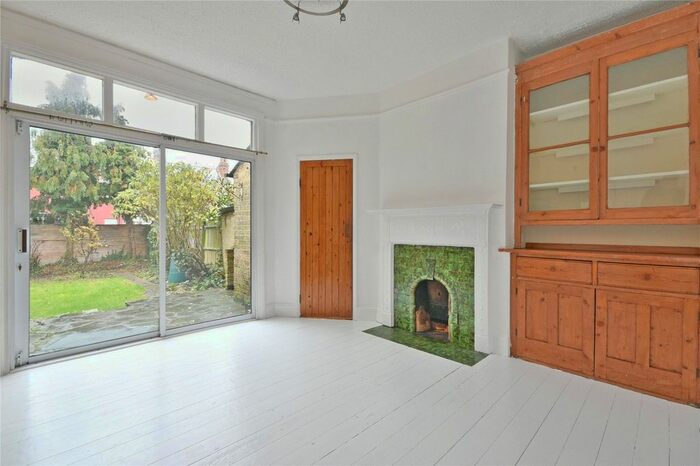 3 Bedroom Semi-Detached House To Rent In Dewsbury Road, Dollis Hill, NW10