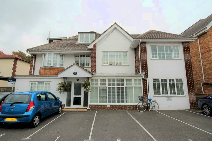 2 Bedroom Apartment To Rent In Studland Road, Alum Chine, Bournemouth, BH4