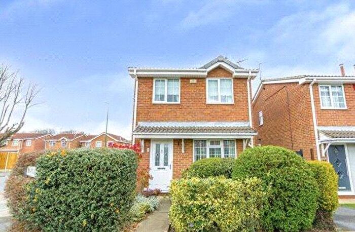 3 Bedroom Detached House To Rent In Halifax Court, NG8