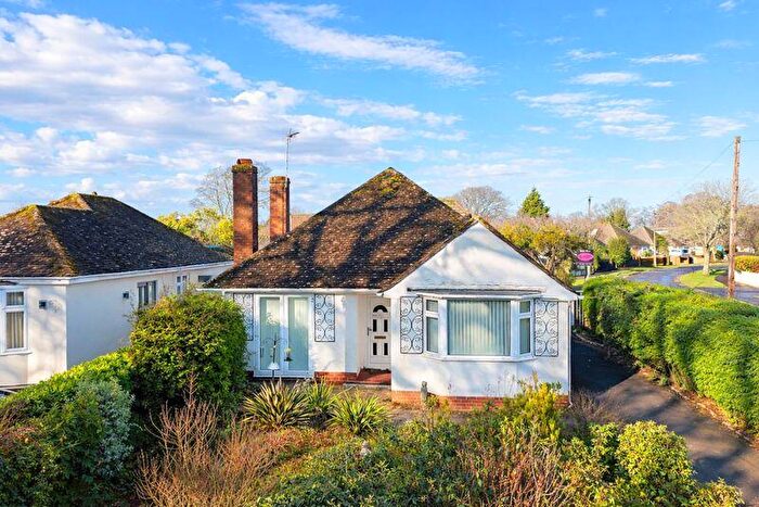 3 Bedroom Detached Bungalow For Sale In Martins Hill Lane, Christchurch, BH23
