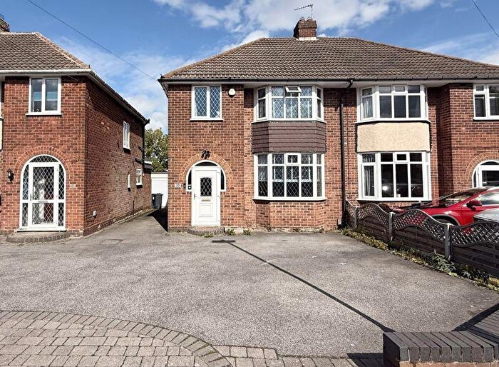 3 Bedroom Semi-Detached House For Sale In Mayall Drive, Four Oaks, Sutton Coldfield, B75