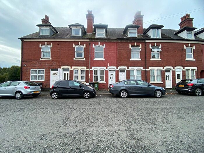 3 Bedroom Terraced House To Rent In Radford Avenue, Kidderminster, DY10