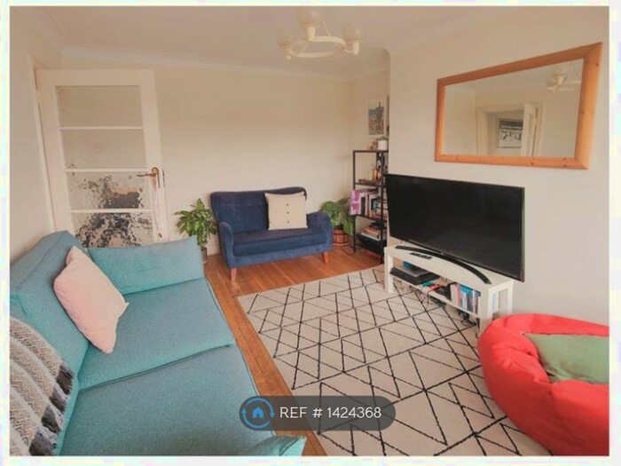 1 Bedroom Flat To Rent In Streatham High Road, Streatham Hill, SW16