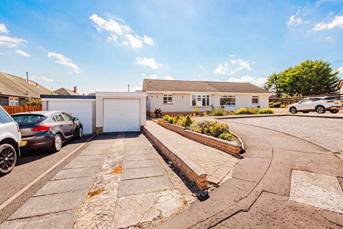 2 Bedroom Semi-Detached Bungalow For Sale In Portland Court, Hurlford, Kilmarnock, KA1