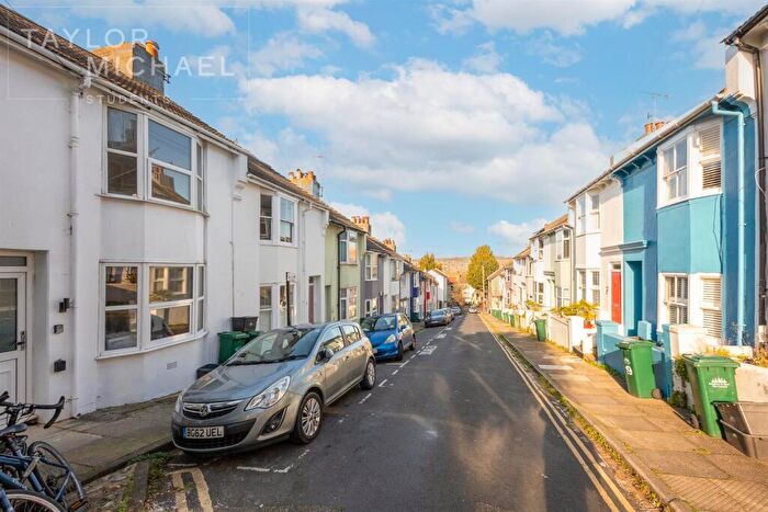 4 Bedroom Terraced House To Rent In Lynton Street, Brighton, BN2
