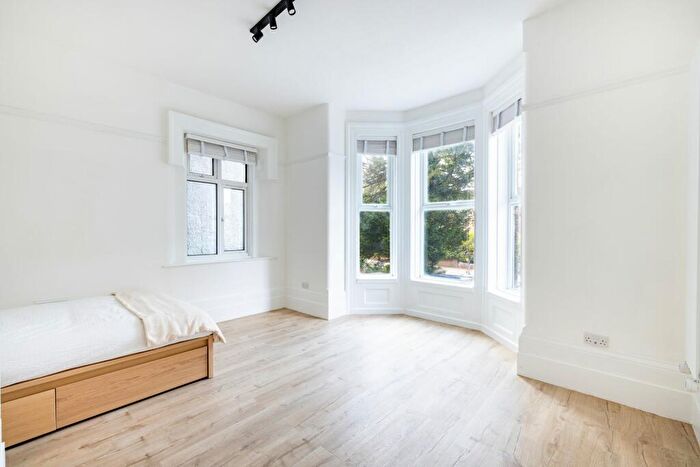Flat For Sale In St. Peters Road, Croydon, CR0
