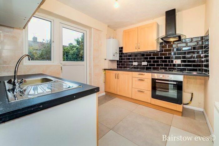 3 Bedroom Property To Rent In Bentry Road, Dagenham, RM8