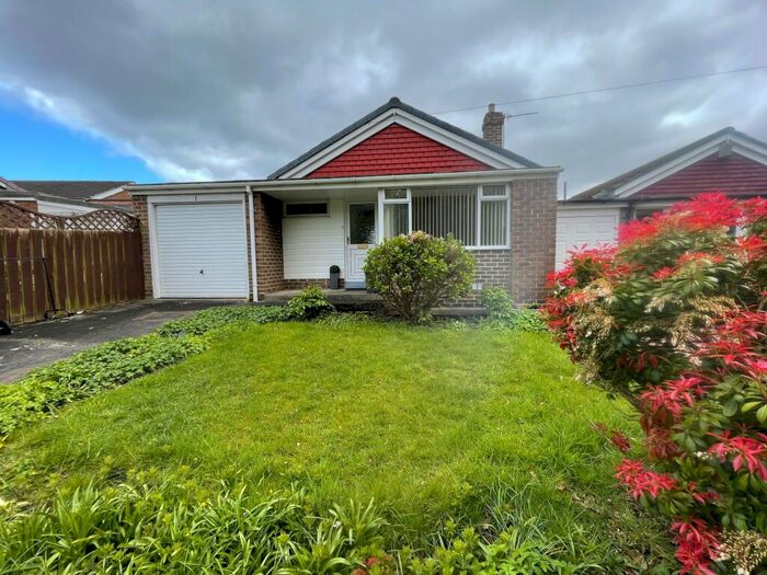 2 Bedroom Bungalow To Rent In Arundel Drive, West Denton, NE15