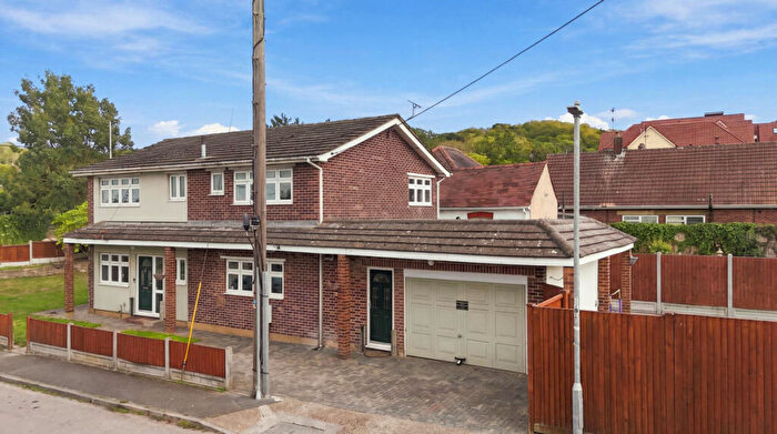 4 Bedroom Detached House For Sale In London Road, Benfleet, SS7
