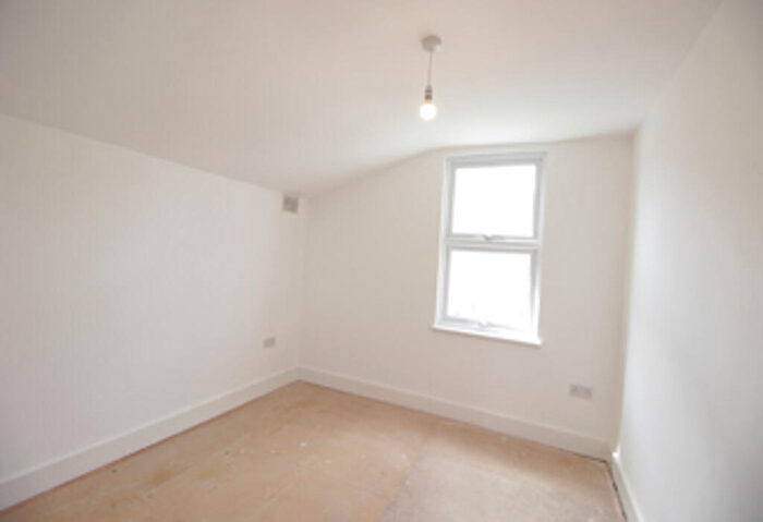 1 Bedroom Flat To Rent In Main Road, Sidcup, Kent, DA14