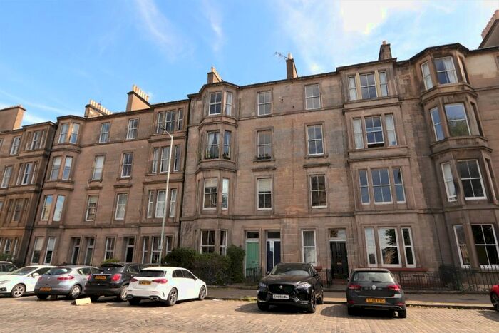 2 Bedroom Flat To Rent In East London Street, New Town, Edinburgh, EH7