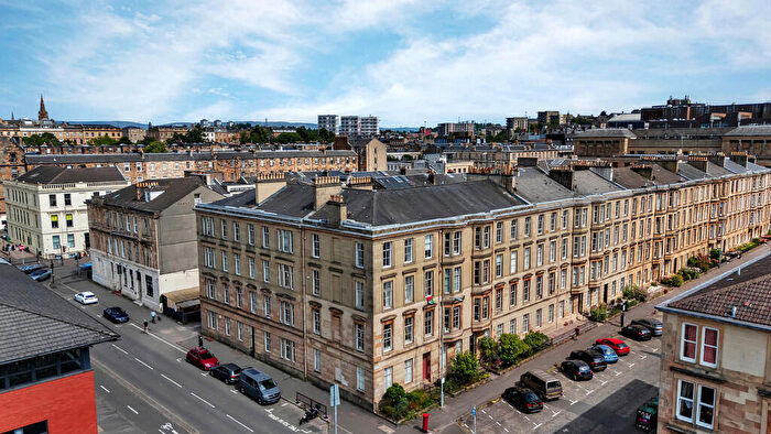 3 Bedroom Flat For Sale In Kent Road, Charing Cross, G3