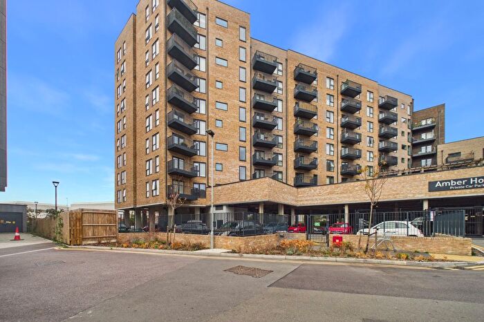 1 Bedroom Flat For Sale In Market Street, Bracknell, Berkshire, RG12