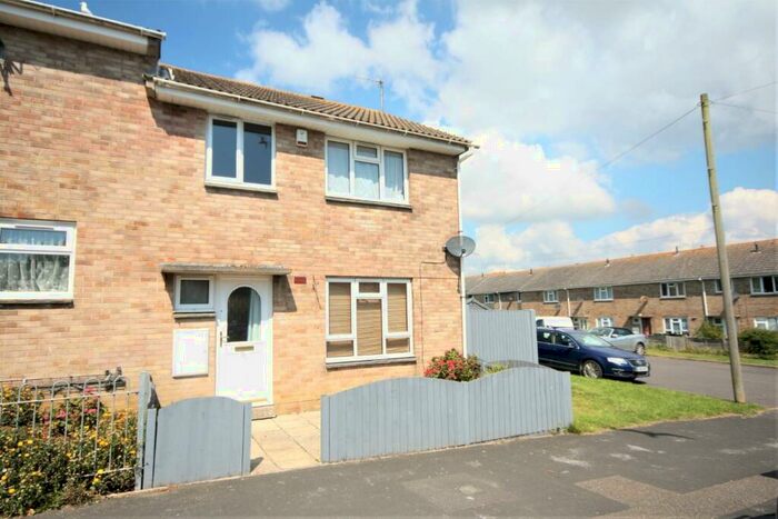 3 Bedroom Terraced House To Rent In Louviers Road, Weymouth, DT3