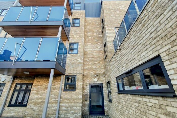 4 Bedroom Flat To Rent In Ashby House, Leyton, London, E10